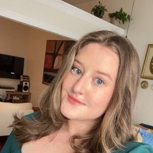 Meet your Posher, Arielle